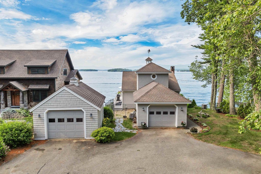 Gilford, New Hampshire, 03249, United States, 3 Bedrooms Bedrooms, ,2.5 BathroomsBathrooms,Residential,Forsale,1893920