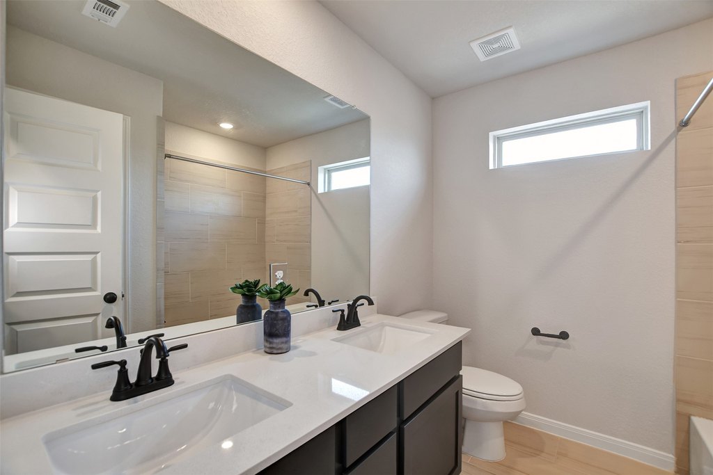 Manvel, Texas, 77578, United States, 4 Bedrooms Bedrooms, ,3.5 BathroomsBathrooms,Residential,Forsale,1936480