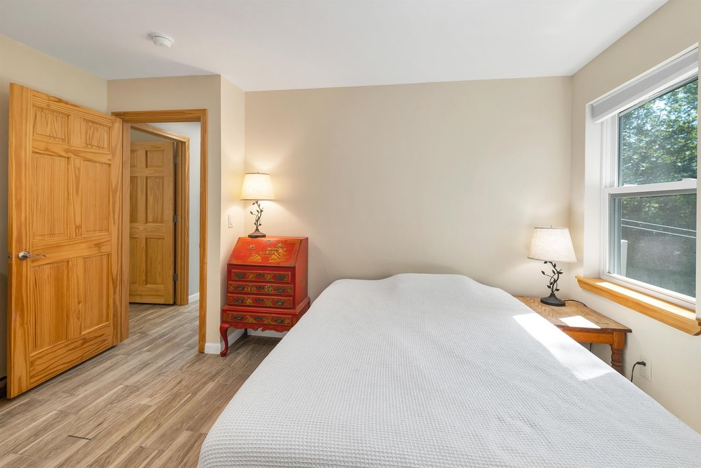 Alton, New Hampshire, 03809, United States, 2 Bedrooms Bedrooms, ,1.5 BathroomsBathrooms,Residential,Forsale,2002398