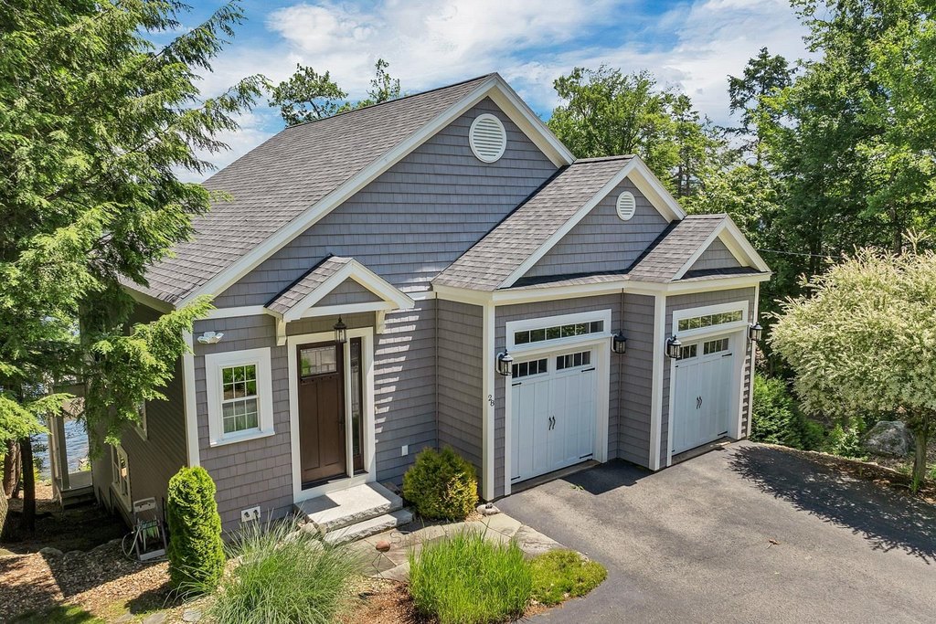 Alton, New Hampshire, 03810, United States, 2 Bedrooms Bedrooms, ,3.5 BathroomsBathrooms,Residential,Forsale,1909916