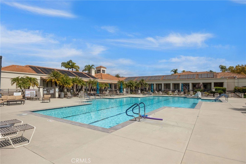 Mission Viejo, California, 92692, United States, 2 Bedrooms Bedrooms, ,2 BathroomsBathrooms,Residential,Forsale,1927544