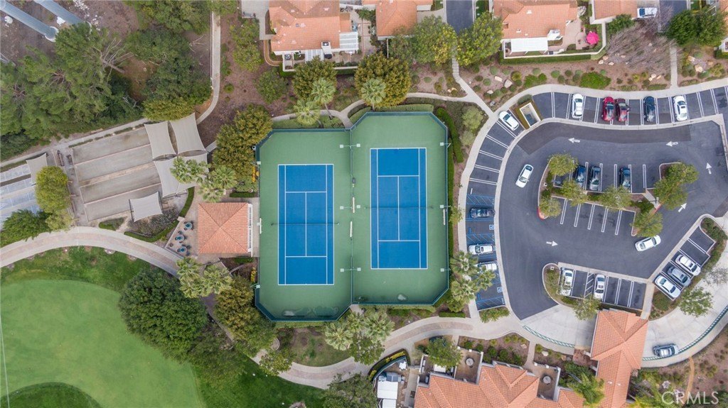 Mission Viejo, California, 92692, United States, 2 Bedrooms Bedrooms, ,2 BathroomsBathrooms,Residential,Forsale,1927544