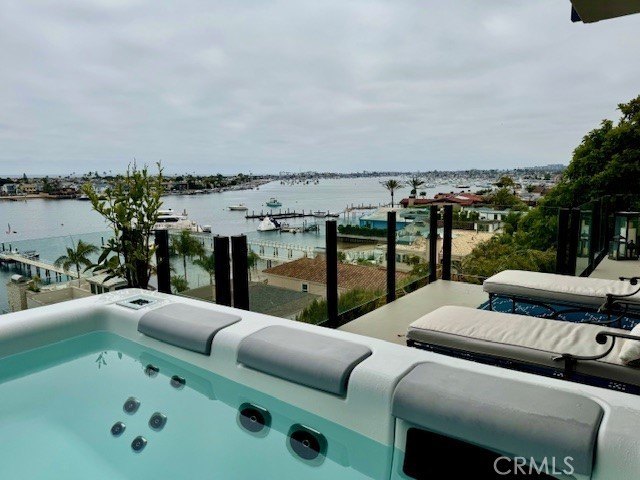 Corona del Mar, California, 92625, United States, 4 Bedrooms Bedrooms, ,3.5 BathroomsBathrooms,Residential,Forsale,1899771