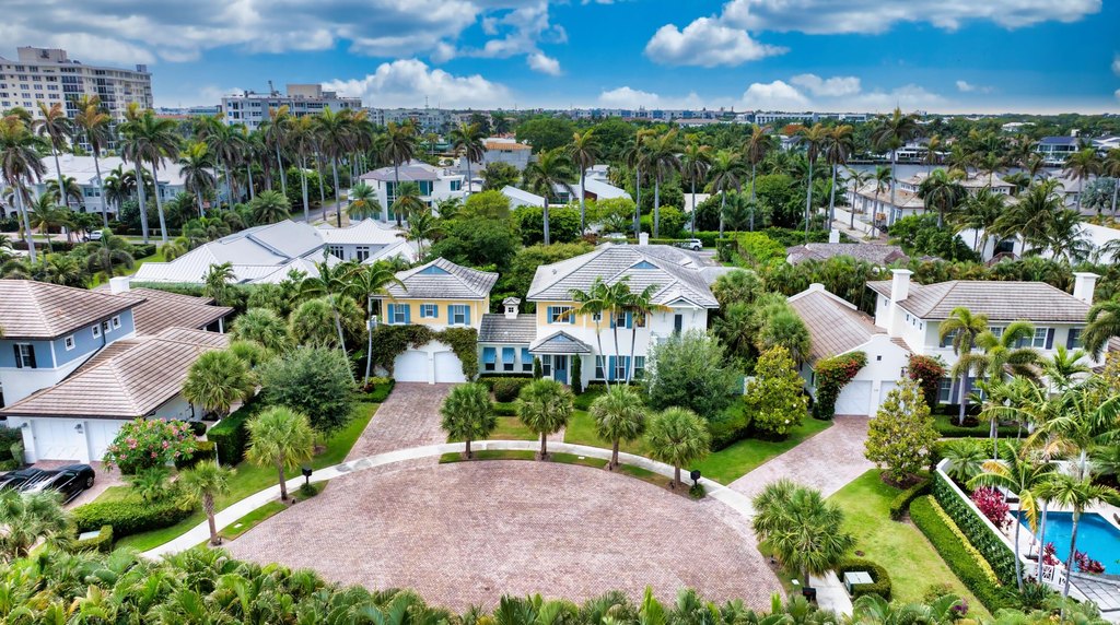 Delray Beach, Florida, 33483, United States, 4 Bedrooms Bedrooms, ,4.5 BathroomsBathrooms,Residential,Forsale,1905161