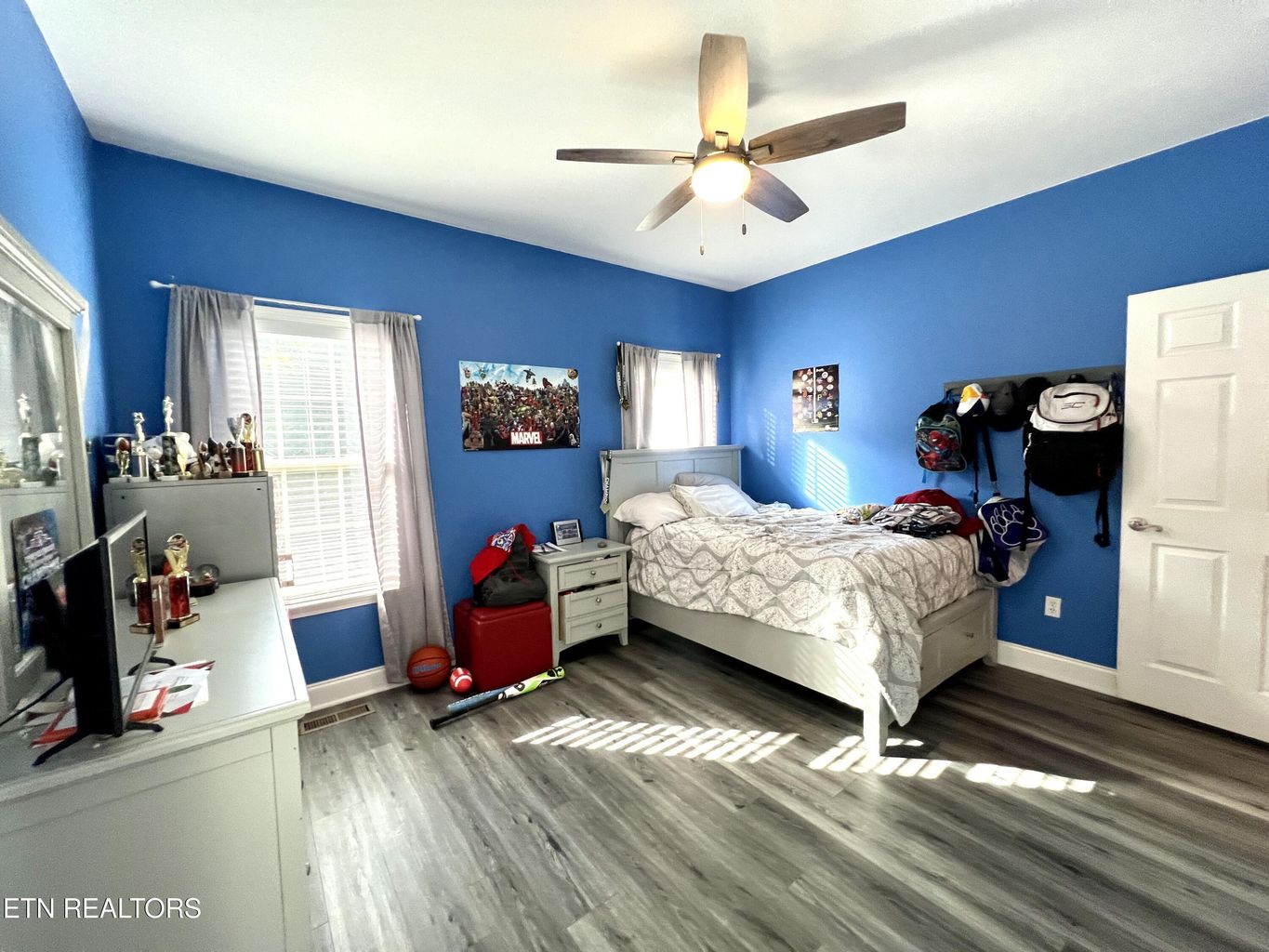 Sevierville, Tennessee, 37862, United States, 3 Bedrooms Bedrooms, ,2 BathroomsBathrooms,Residential,Forsale,1893776