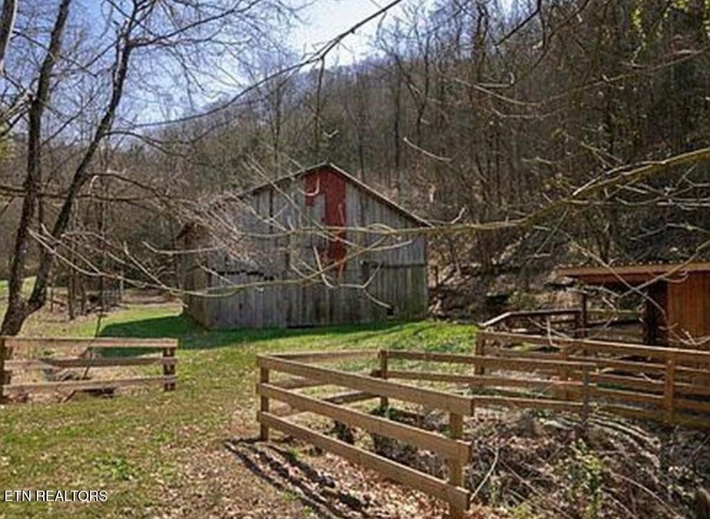 Gainesboro, Tennessee, 38562, United States, 2 Bedrooms Bedrooms, ,1 BathroomBathrooms,Residential,Forsale,1905429