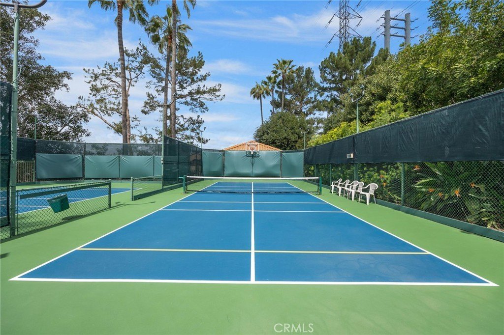 Mission Viejo, California, 92692, United States, 2 Bedrooms Bedrooms, ,2 BathroomsBathrooms,Residential,Forsale,1927544