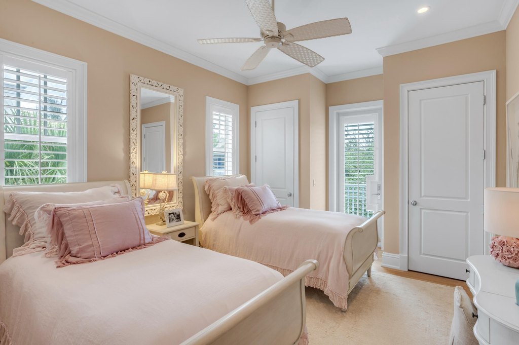 Delray Beach, Florida, 33483, United States, 4 Bedrooms Bedrooms, ,4.5 BathroomsBathrooms,Residential,Forsale,1905161
