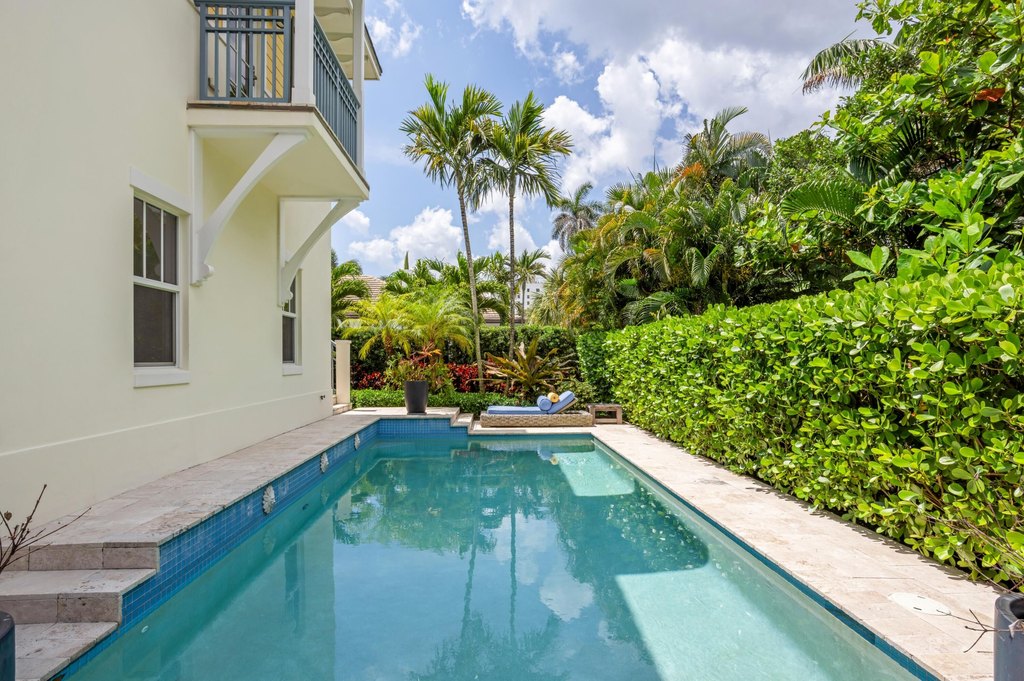 Delray Beach, Florida, 33483, United States, 4 Bedrooms Bedrooms, ,4.5 BathroomsBathrooms,Residential,Forsale,1905161