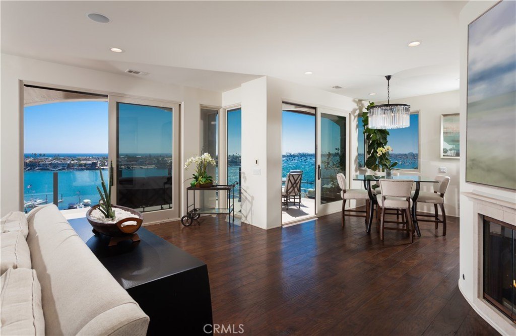 Corona del Mar, California, 92625, United States, 4 Bedrooms Bedrooms, ,3.5 BathroomsBathrooms,Residential,Forsale,1899771