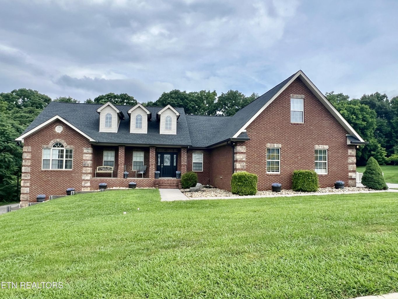 Sevierville, Tennessee, 37862, United States, 3 Bedrooms Bedrooms, ,2 BathroomsBathrooms,Residential,Forsale,1893776