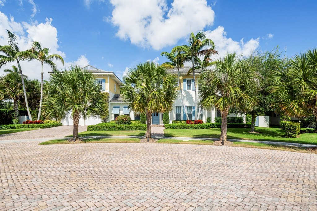 Delray Beach, Florida, 33483, United States, 4 Bedrooms Bedrooms, ,4.5 BathroomsBathrooms,Residential,Forsale,1905161
