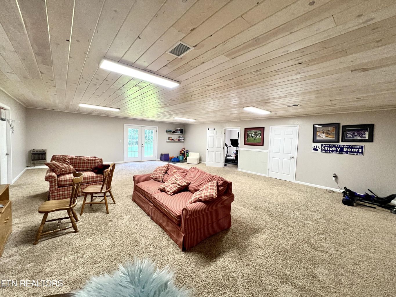 Sevierville, Tennessee, 37862, United States, 3 Bedrooms Bedrooms, ,2 BathroomsBathrooms,Residential,Forsale,1893776
