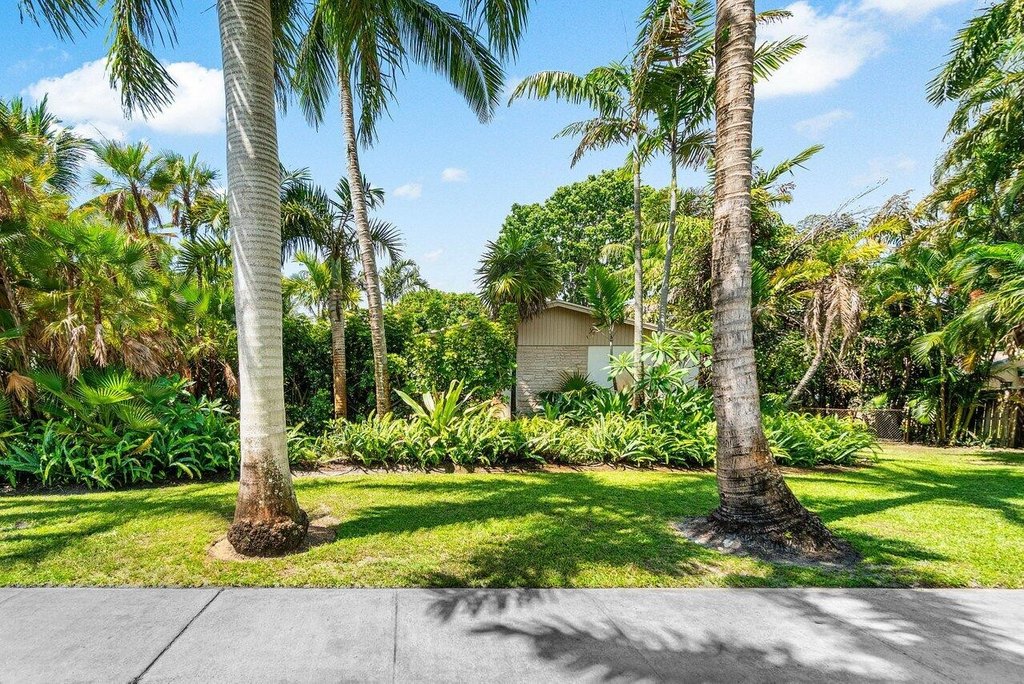 North Palm Beach, Florida, 33408, United States, 3 Bedrooms Bedrooms, ,2 BathroomsBathrooms,Residential,Forsale,1952149