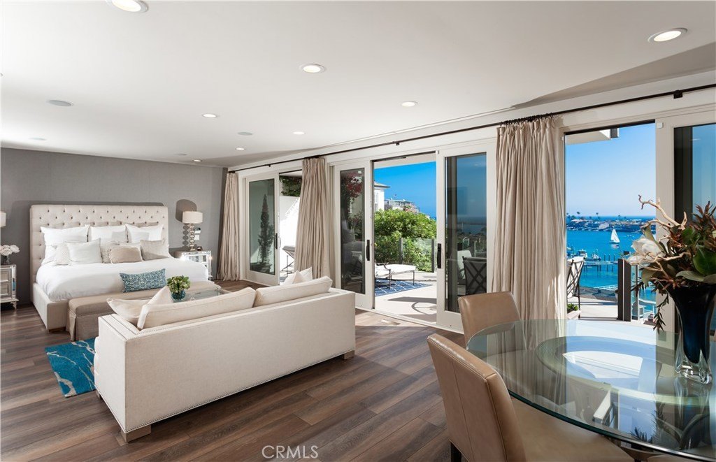 Corona del Mar, California, 92625, United States, 4 Bedrooms Bedrooms, ,3.5 BathroomsBathrooms,Residential,Forsale,1899771