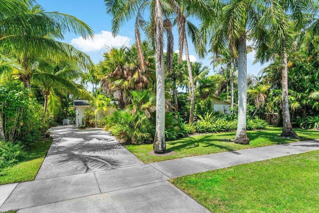 North Palm Beach, Florida, 33408, United States, 3 Bedrooms Bedrooms, ,2 BathroomsBathrooms,Residential,Forsale,1952149