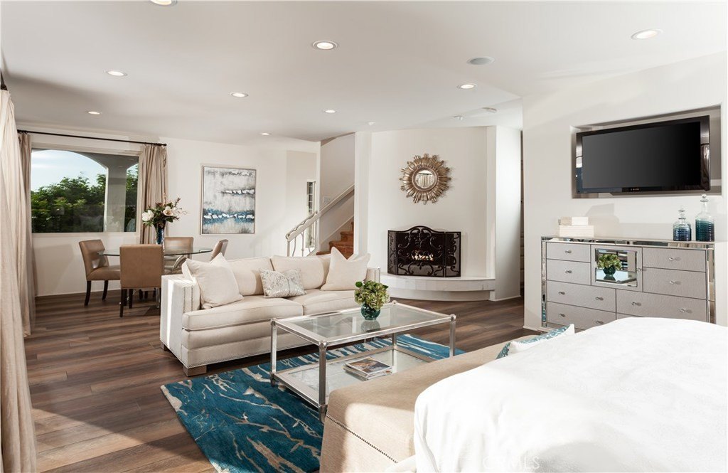 Corona del Mar, California, 92625, United States, 4 Bedrooms Bedrooms, ,3.5 BathroomsBathrooms,Residential,Forsale,1899771