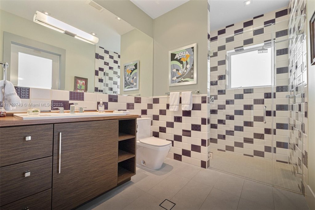 Pinecrest, Florida, 33156, United States, 6 Bedrooms Bedrooms, ,7 BathroomsBathrooms,Residential,Forsale,1946662