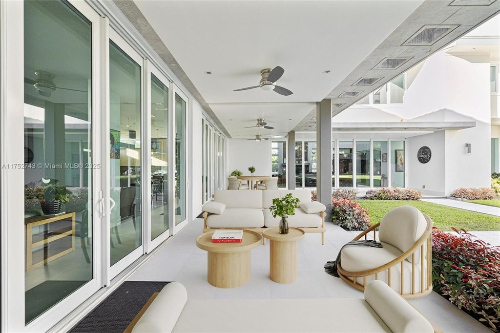 Pinecrest, Florida, 33156, United States, 6 Bedrooms Bedrooms, ,7 BathroomsBathrooms,Residential,Forsale,1946662