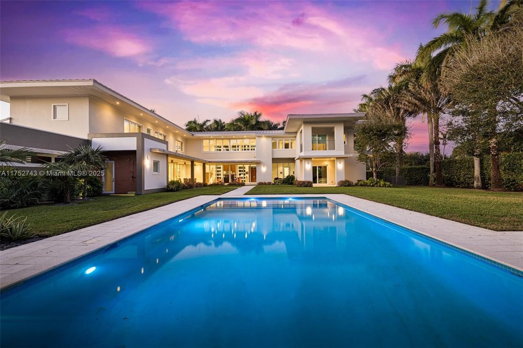 Pinecrest, Florida, 33156, United States, 6 Bedrooms Bedrooms, ,7 BathroomsBathrooms,Residential,Forsale,1946662