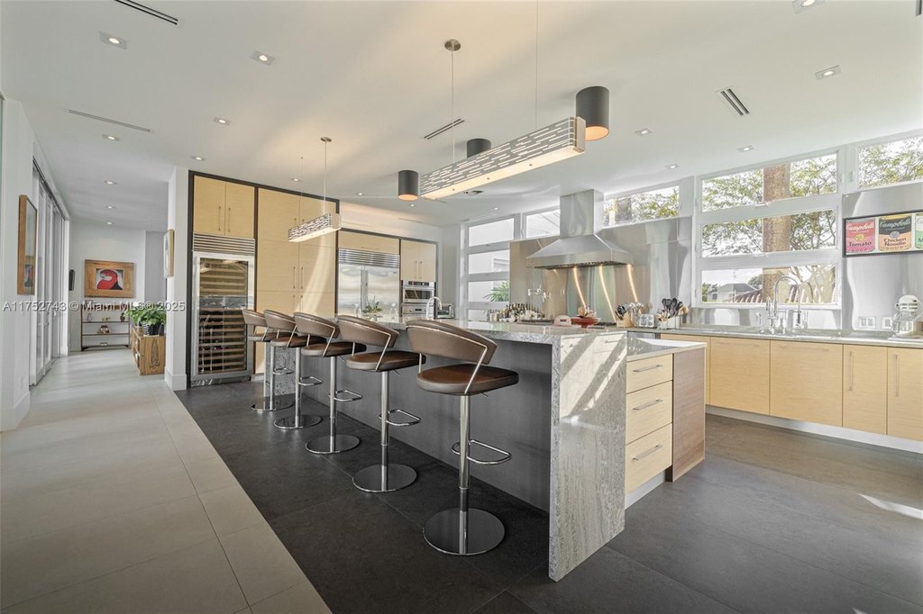 Pinecrest, Florida, 33156, United States, 6 Bedrooms Bedrooms, ,7 BathroomsBathrooms,Residential,Forsale,1946662