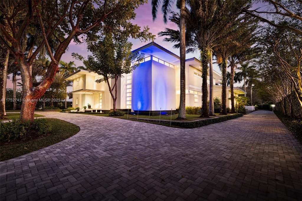 Pinecrest, Florida, 33156, United States, 6 Bedrooms Bedrooms, ,7 BathroomsBathrooms,Residential,Forsale,1946662
