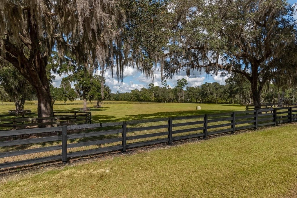 MORRISTON, Florida, 32668, United States, 4 Bedrooms Bedrooms, ,2.5 BathroomsBathrooms,Residential,Forsale,1905395
