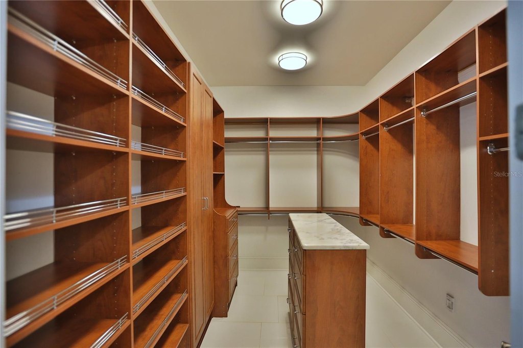 OCALA, Florida, 34482, United States, 5 Bedrooms Bedrooms, ,5.5 BathroomsBathrooms,Residential,Forsale,2009533