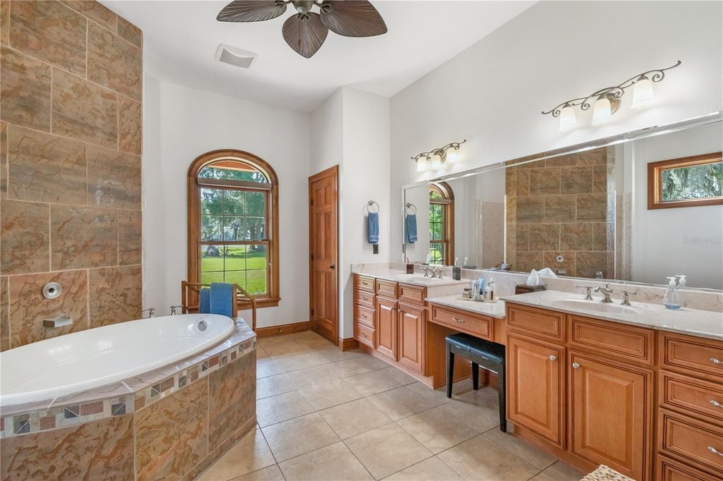 MORRISTON, Florida, 32668, United States, 4 Bedrooms Bedrooms, ,2.5 BathroomsBathrooms,Residential,Forsale,1905395