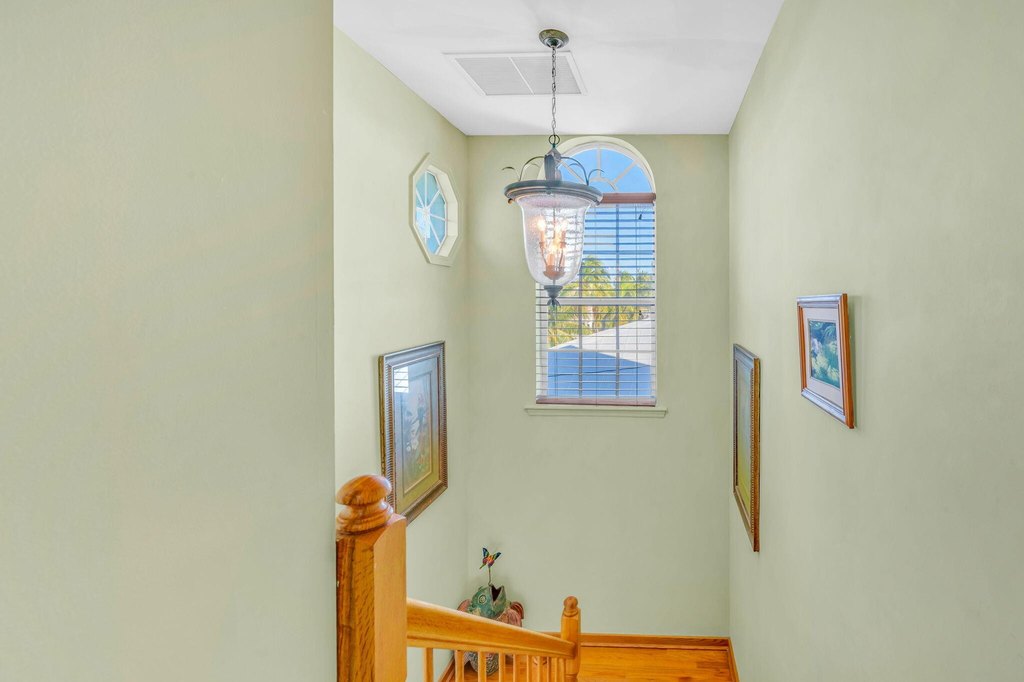 Little Torch, Florida, 33042, United States, 3 Bedrooms Bedrooms, ,2 BathroomsBathrooms,Residential,Forsale,2004101