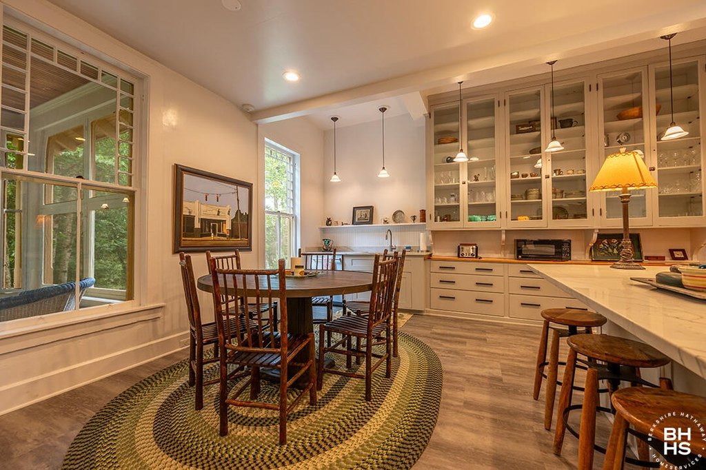Saranac Lake, New York, 12983, United States, 6 Bedrooms Bedrooms, ,5.5 BathroomsBathrooms,Residential,Forsale,1953155