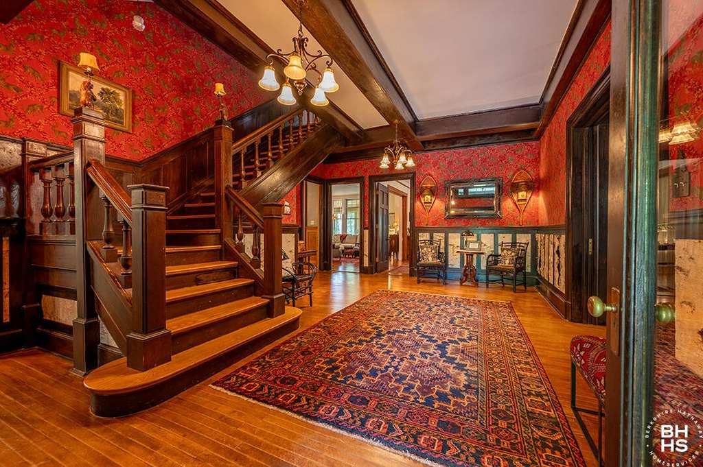 Saranac Lake, New York, 12983, United States, 6 Bedrooms Bedrooms, ,5.5 BathroomsBathrooms,Residential,Forsale,1953155