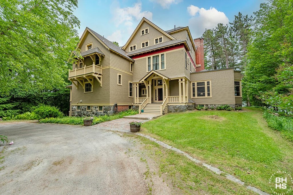 Saranac Lake, New York, 12983, United States, 6 Bedrooms Bedrooms, ,5.5 BathroomsBathrooms,Residential,Forsale,1953155