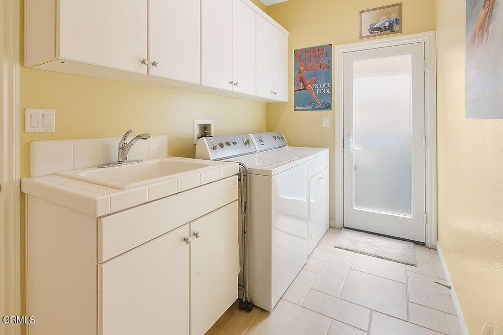 Oxnard, California, 93035, United States, 4 Bedrooms Bedrooms, ,3.5 BathroomsBathrooms,Residential,Forsale,1883891
