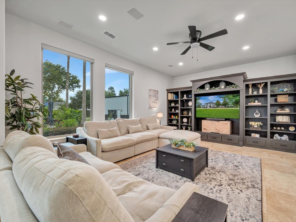 Friendswood, Texas, 77546, United States, 4 Bedrooms Bedrooms, ,5 BathroomsBathrooms,Residential,Forsale,1889150