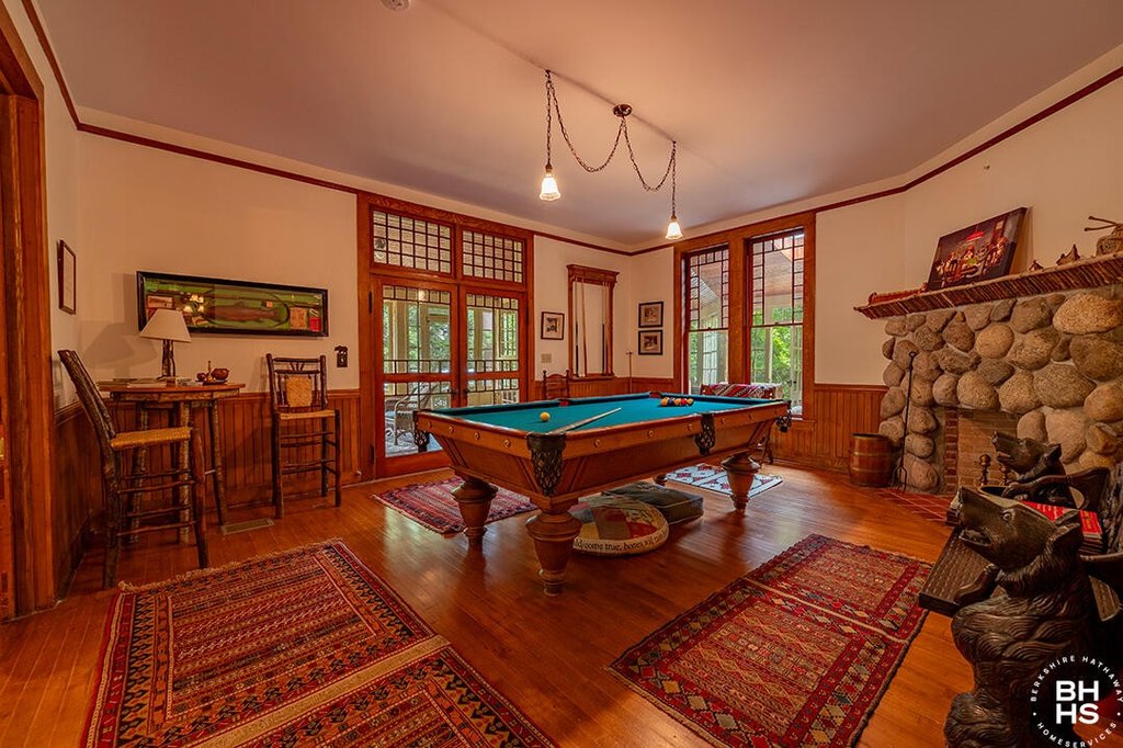 Saranac Lake, New York, 12983, United States, 6 Bedrooms Bedrooms, ,5.5 BathroomsBathrooms,Residential,Forsale,1953155
