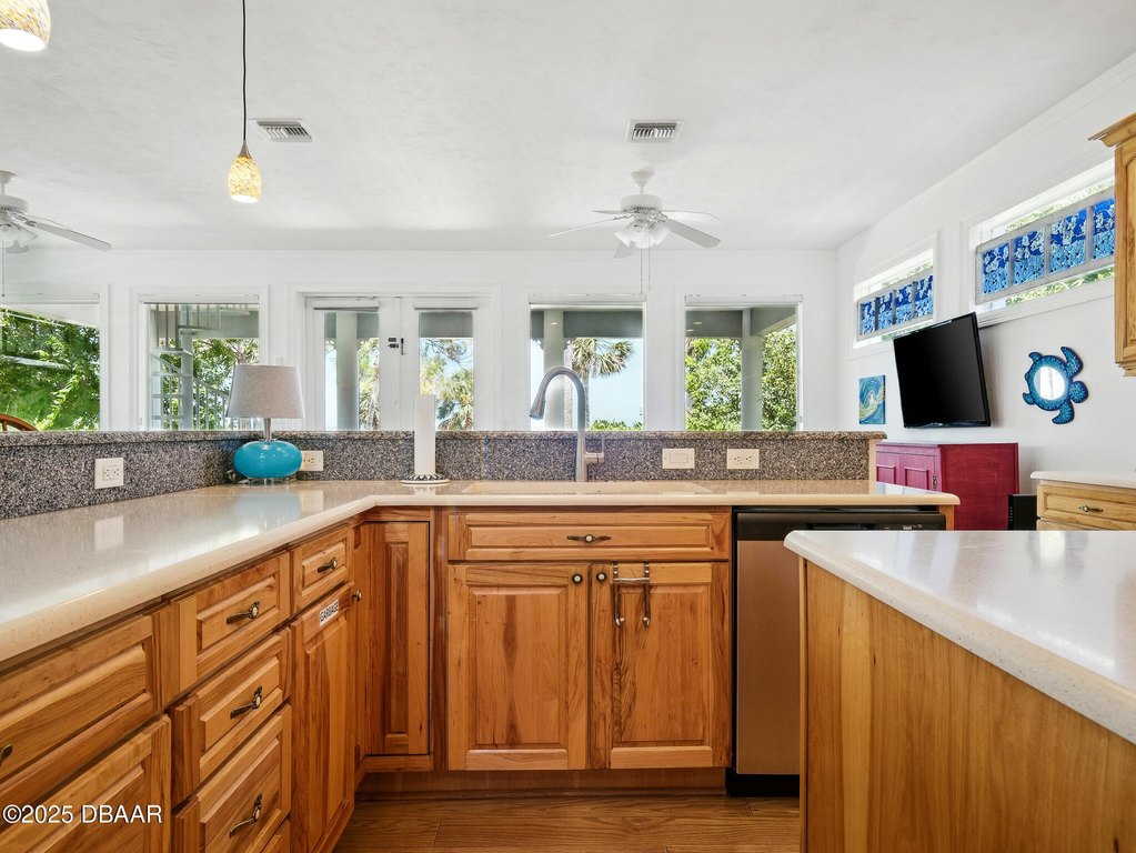 Edgewater, Florida, 32132, United States, 3 Bedrooms Bedrooms, ,3 BathroomsBathrooms,Residential,Forsale,1900247