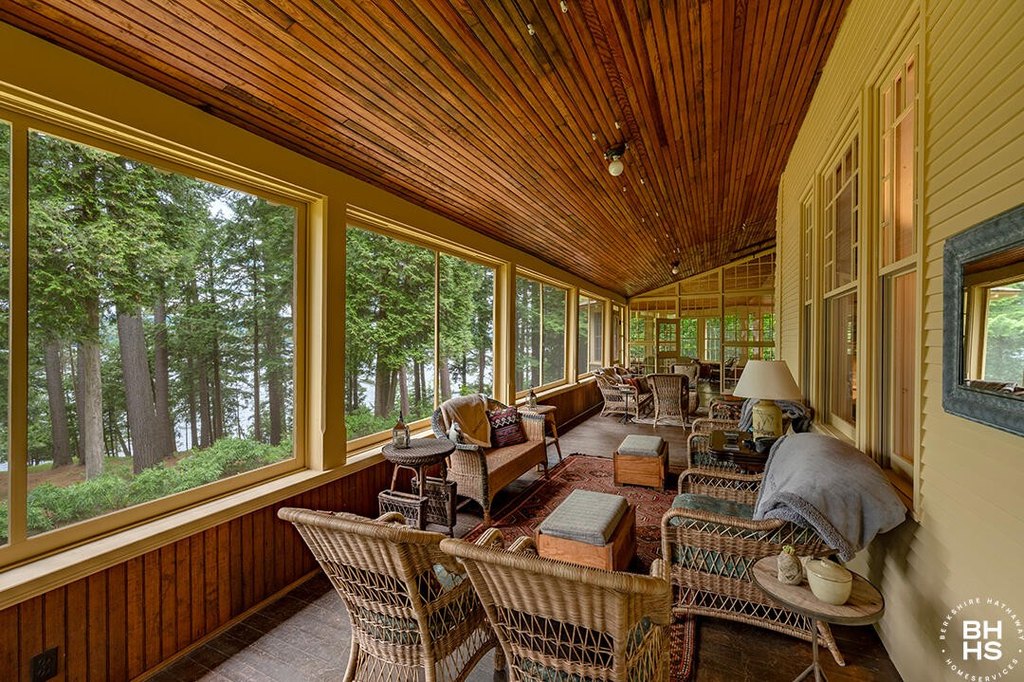 Saranac Lake, New York, 12983, United States, 6 Bedrooms Bedrooms, ,5.5 BathroomsBathrooms,Residential,Forsale,1953155