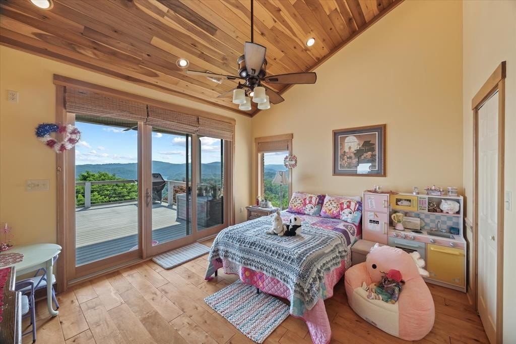 Hilham, Tennessee, 38568, United States, 4 Bedrooms Bedrooms, ,3 BathroomsBathrooms,Residential,Forsale,1929824