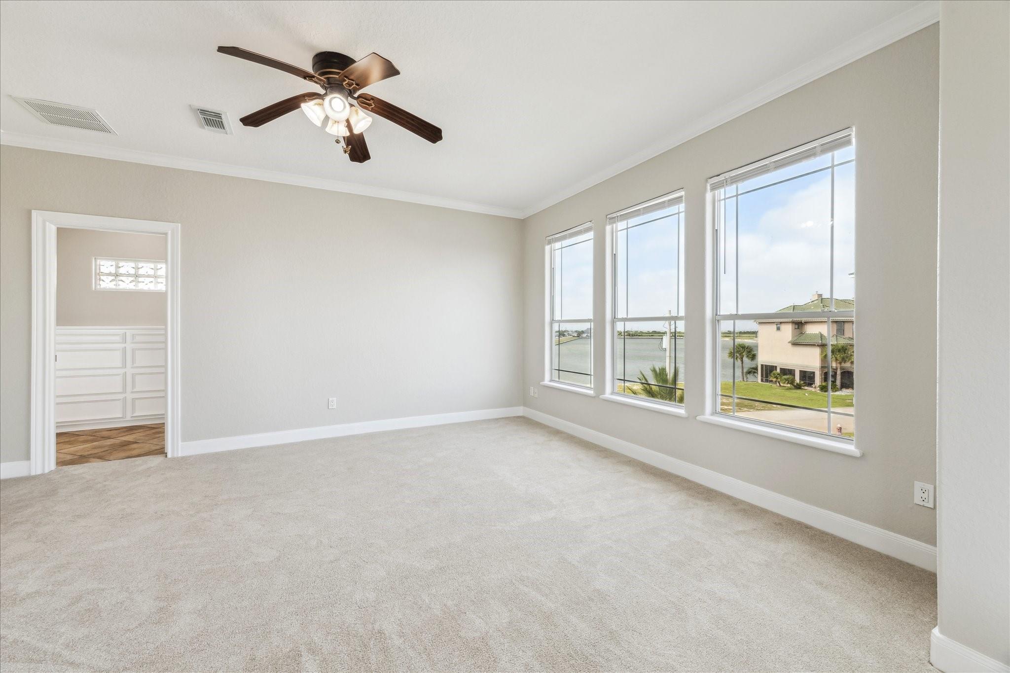 Hitchcock, Texas, 77563, United States, 4 Bedrooms Bedrooms, ,3 BathroomsBathrooms,Residential,Forsale,1953058