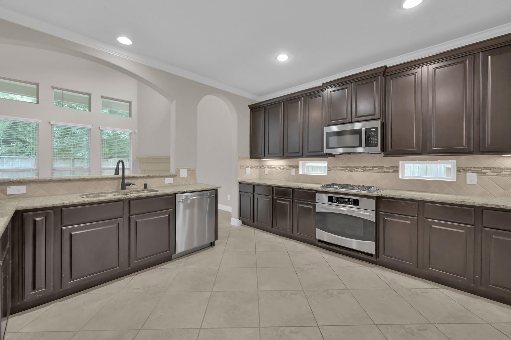 Montgomery, Texas, 77316, United States, 4 Bedrooms Bedrooms, ,3 BathroomsBathrooms,Residential,Forsale,1953065