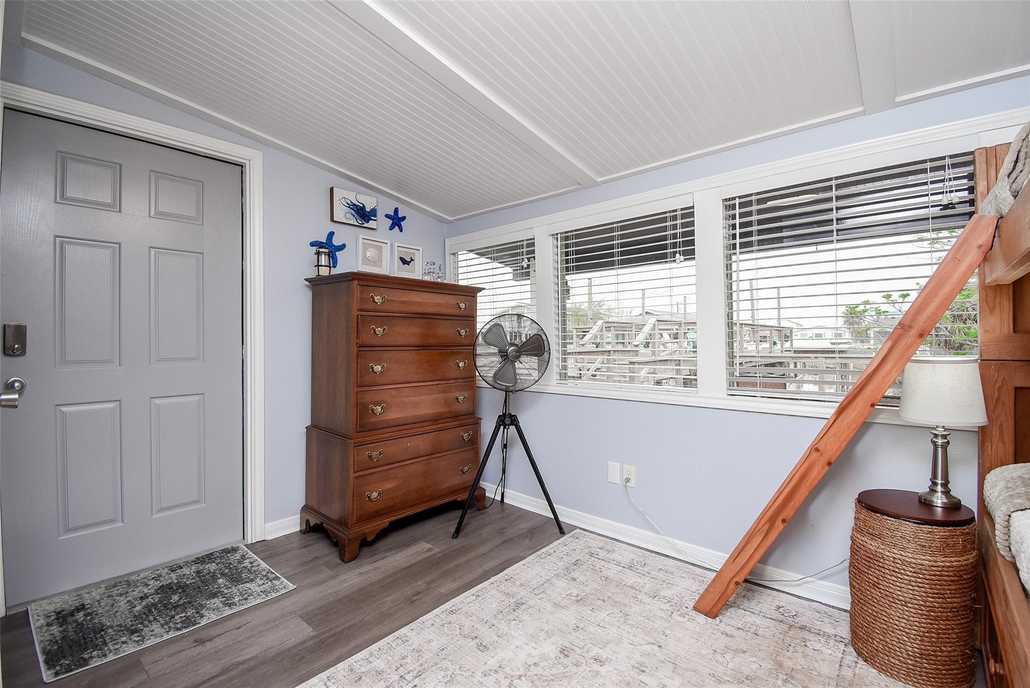 Jamaica Beach, Texas, 77554, United States, 4 Bedrooms Bedrooms, ,3 BathroomsBathrooms,Residential,Forsale,1953067