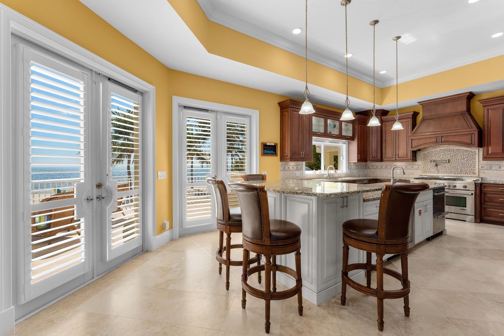 Lower Matecumbe, Florida, 33036, United States, 5 Bedrooms Bedrooms, ,5.5 BathroomsBathrooms,Residential,Forsale,1971975