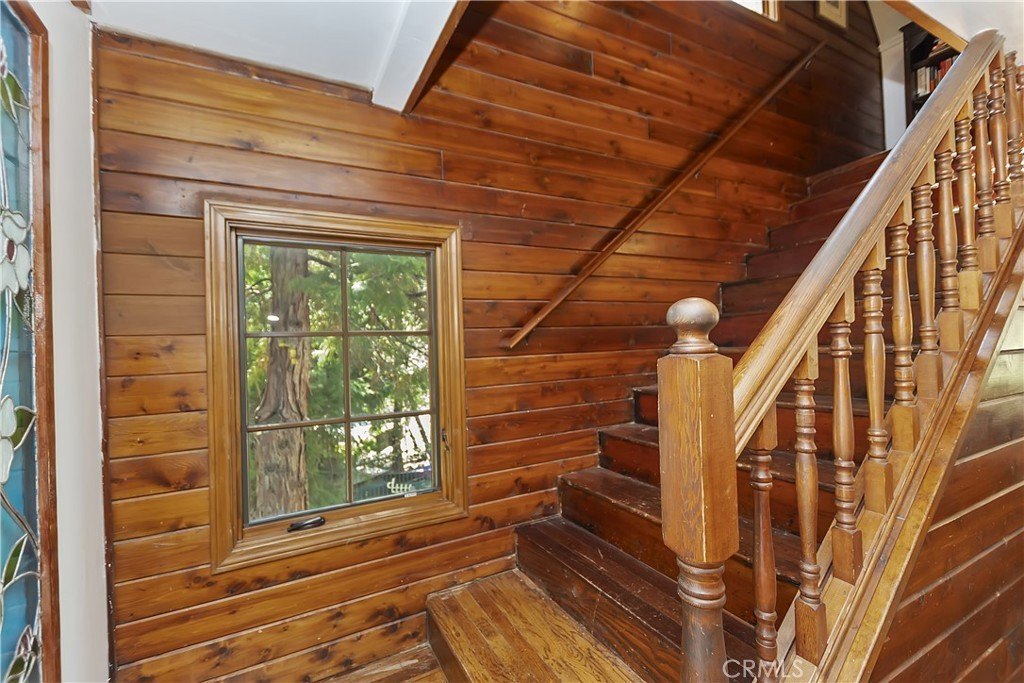Lake Arrowhead, California, 92352, United States, 3 Bedrooms Bedrooms, ,3.5 BathroomsBathrooms,Residential,Forsale,1886298