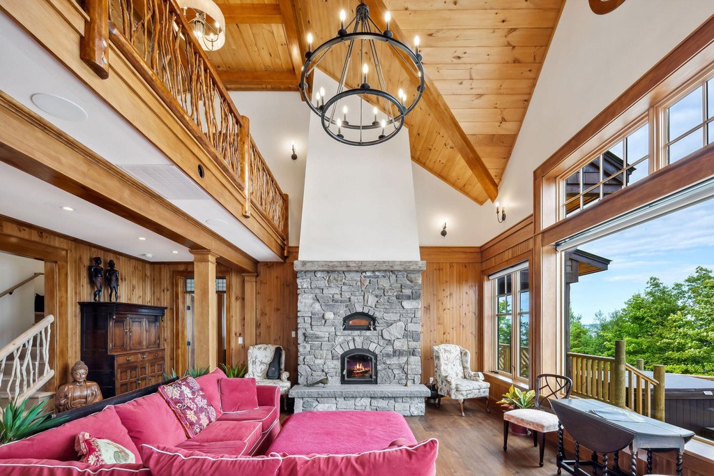 Essex, New York, 12936, United States, 6 Bedrooms Bedrooms, ,4.5 BathroomsBathrooms,Residential,Forsale,1953152