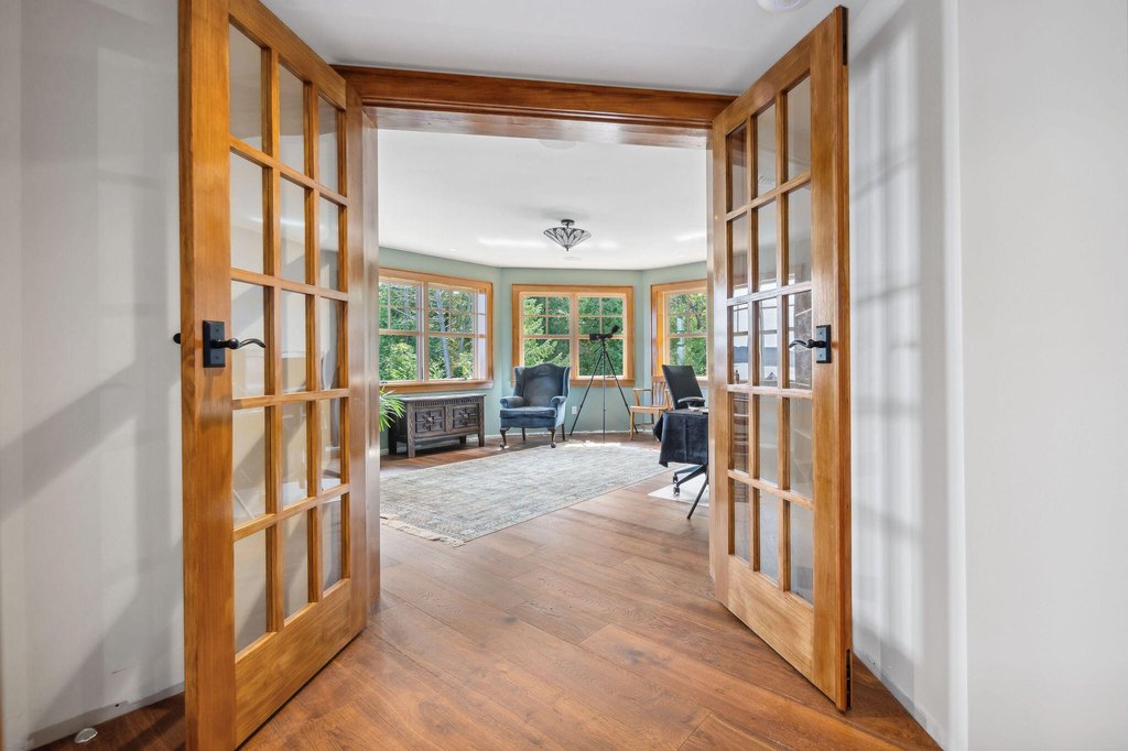 Essex, New York, 12936, United States, 6 Bedrooms Bedrooms, ,4.5 BathroomsBathrooms,Residential,Forsale,1953152