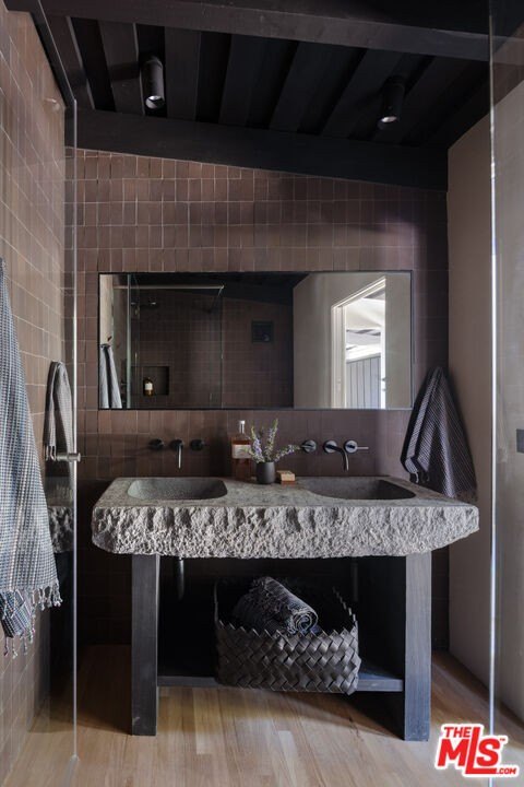 Malibu, California, 90265, United States, 3 Bedrooms Bedrooms, ,3.5 BathroomsBathrooms,Residential,Forsale,1985958