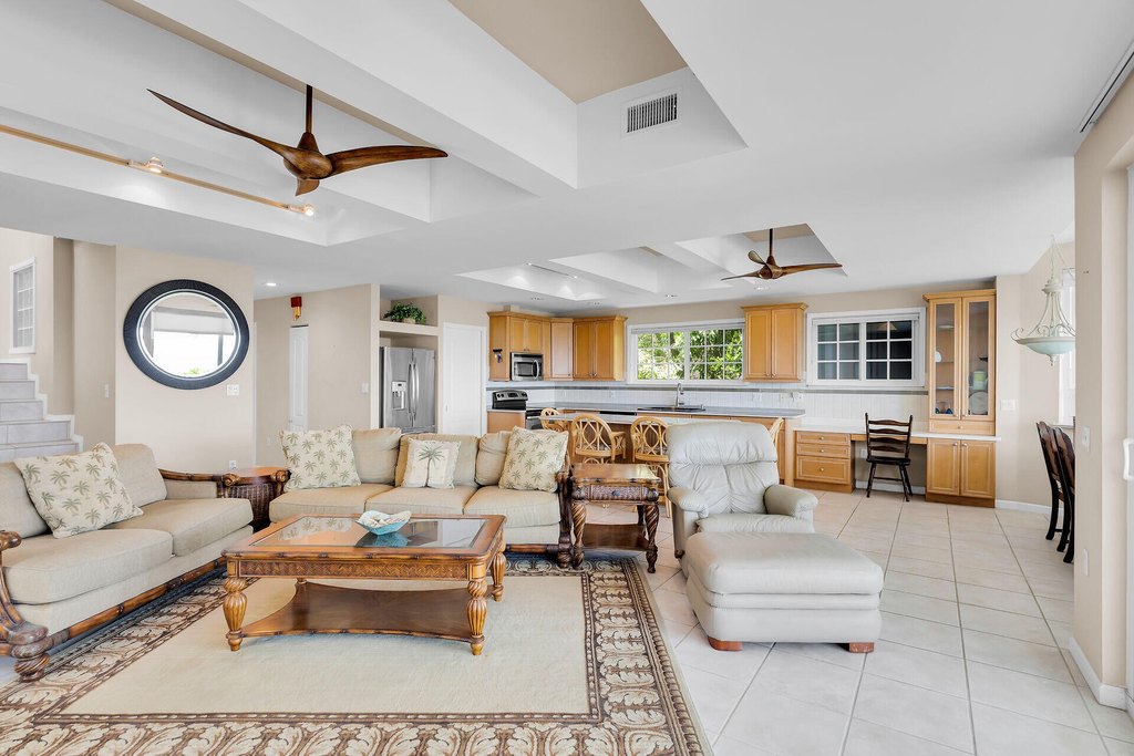Key Largo, Florida, 33070, United States, 3 Bedrooms Bedrooms, ,2 BathroomsBathrooms,Residential,Forsale,1944349