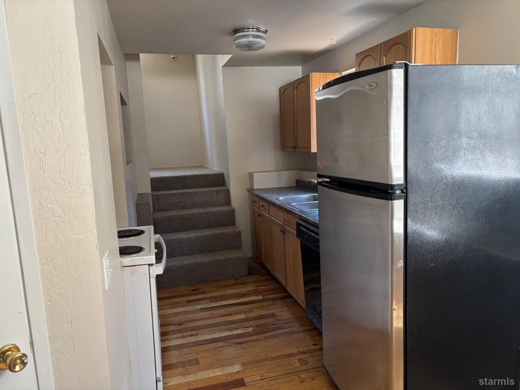 South Lake Tahoe, California, 96150, United States, 4 Bedrooms Bedrooms, ,3 BathroomsBathrooms,Residential,Forsale,1886500