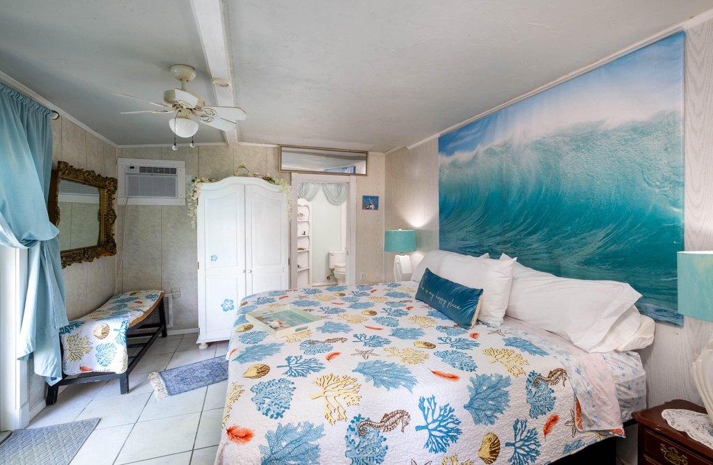 Key Largo, Florida, 33037, United States, 10 Bedrooms Bedrooms, ,9 BathroomsBathrooms,Residential,Forsale,1944409